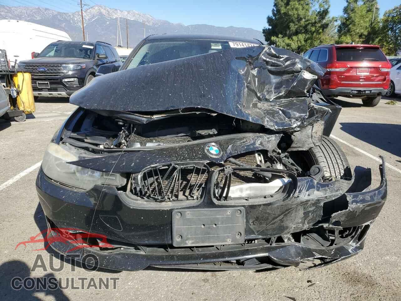 BMW 3 SERIES 2013 - WBA3C1C55DF443777
