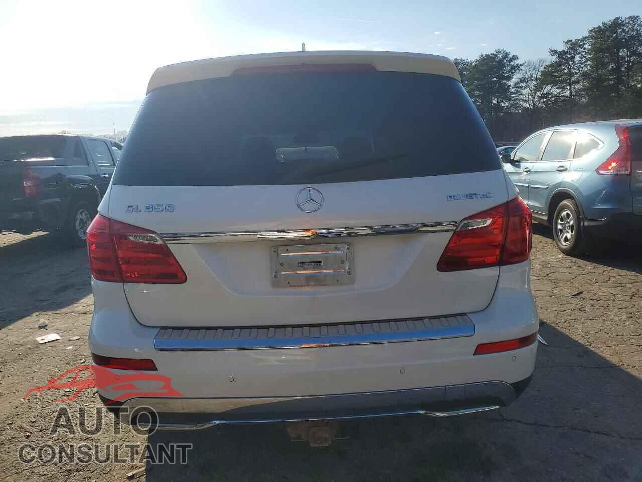 MERCEDES-BENZ GL 2015 - 4JGDF2EE4FA459157