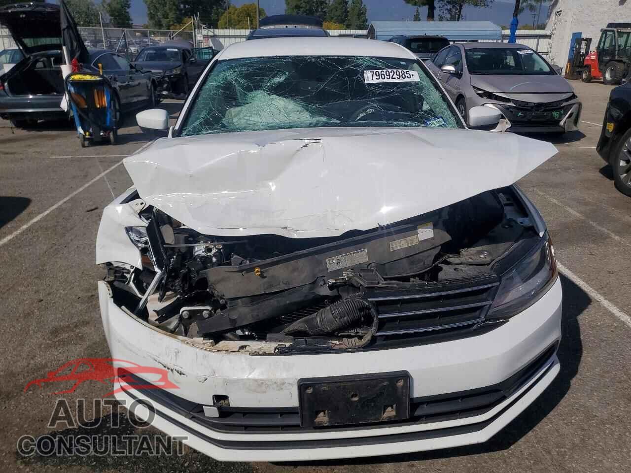 VOLKSWAGEN JETTA 2017 - 3VW2B7AJ1HM350956