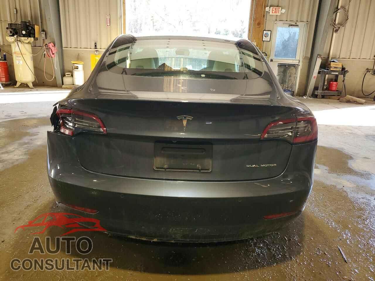 TESLA MODEL 3 2019 - 5YJ3E1EB2KF437792