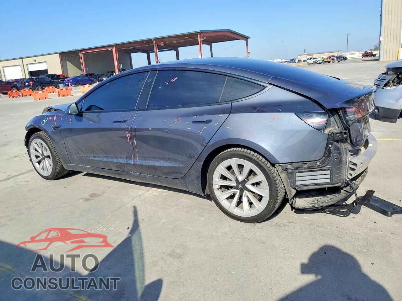 TESLA MODEL 3 2021 - 5YJ3E1EB0MF975068