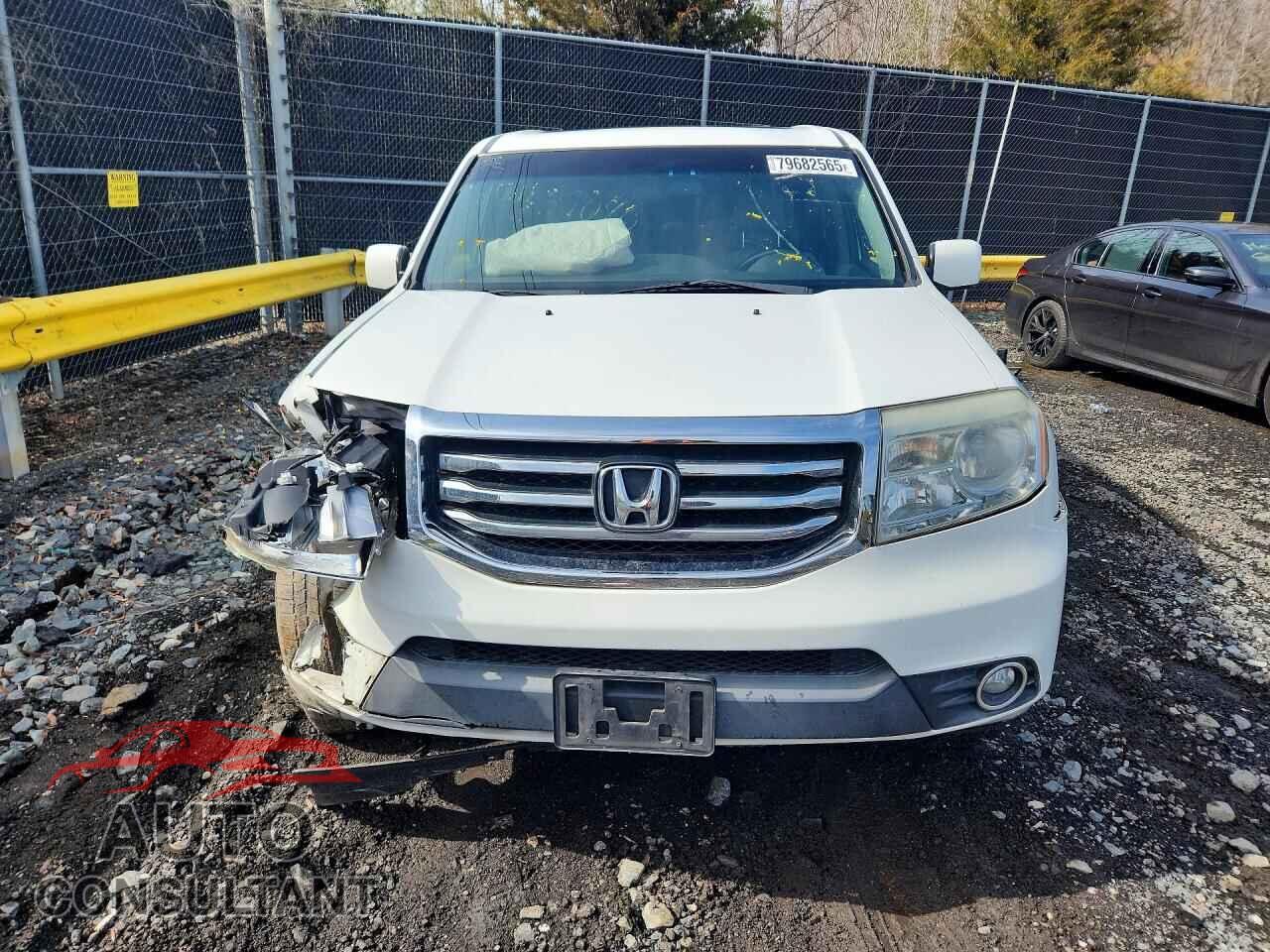 HONDA PILOT 2013 - 5FNYF4H52DB031914