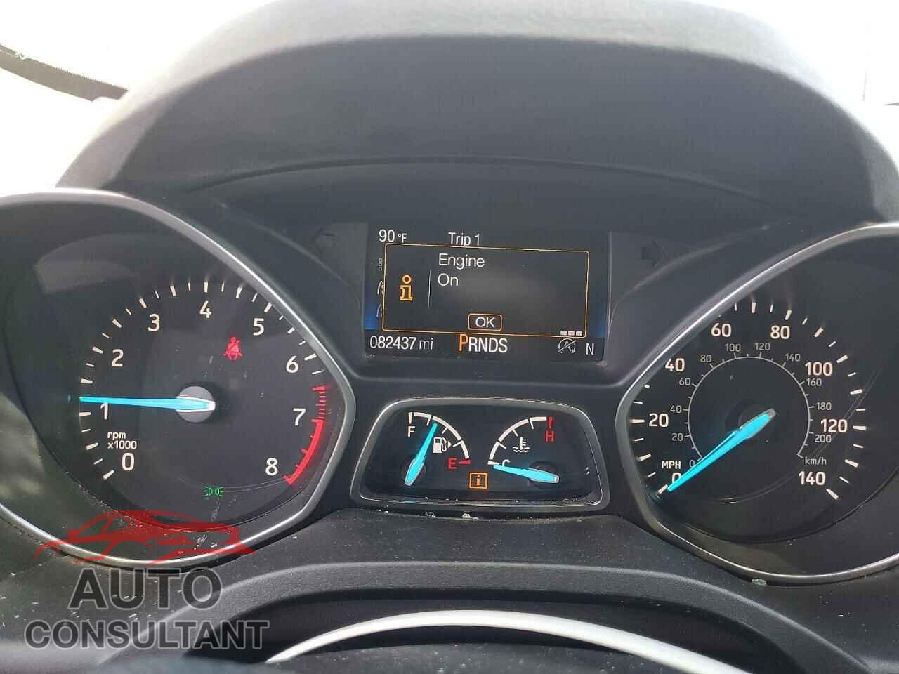 FORD ESCAPE 2017 - 1FMCU0GD2HUD66424