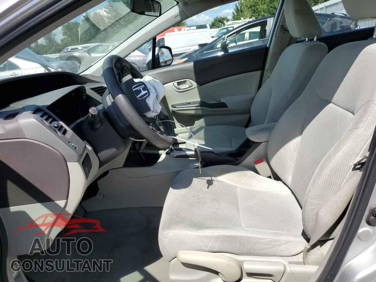 HONDA CIVIC 2012 - 2HGFB2F53CH309997