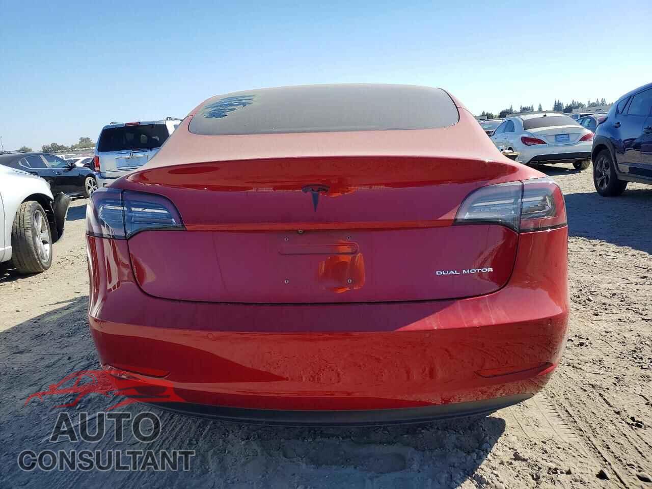 TESLA MODEL 3 2018 - 5YJ3E1EB0JF094396
