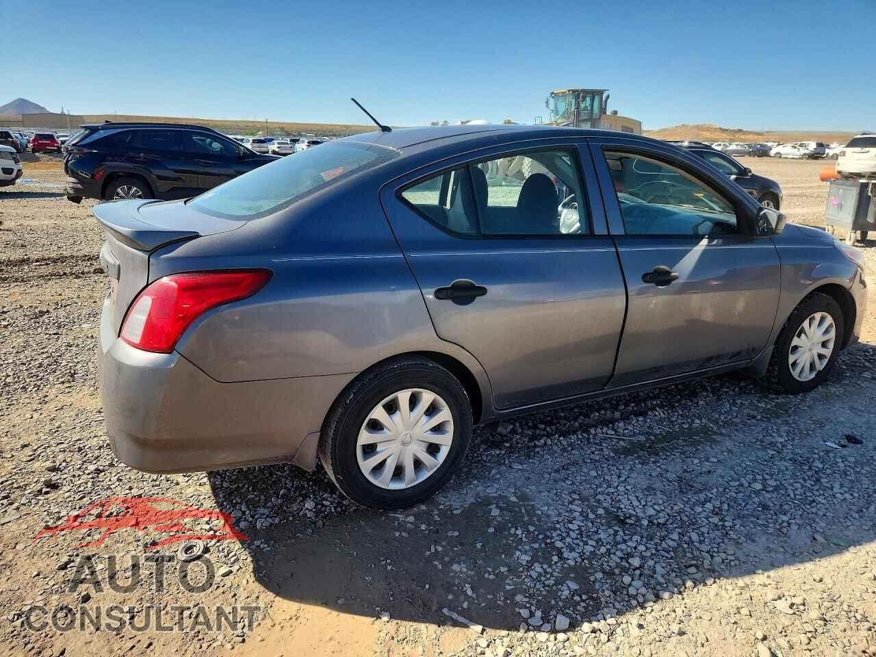 NISSAN VERSA 2017 - 3N1CN7AP3HL847342