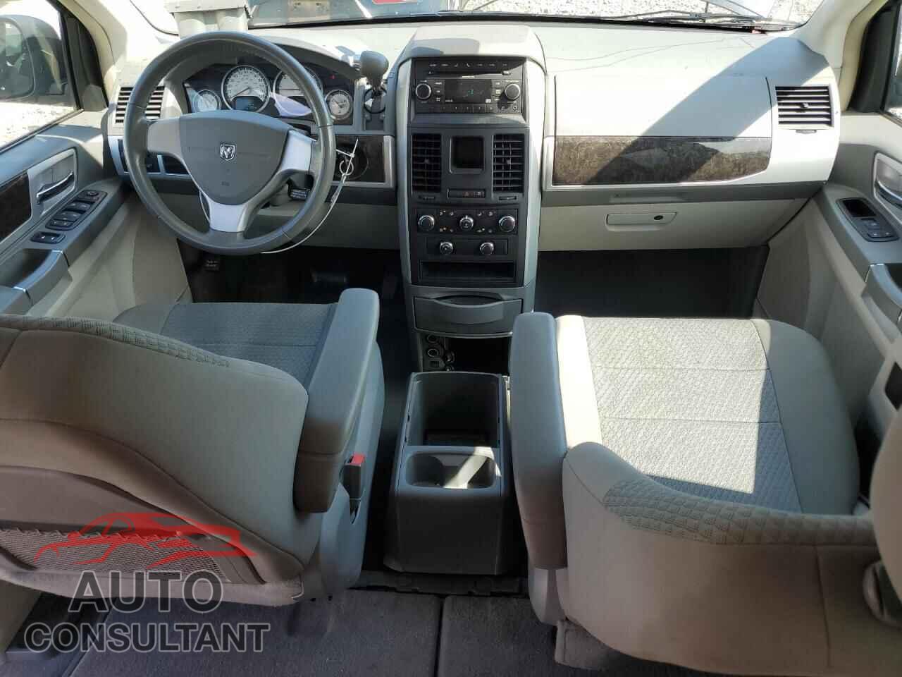 DODGE CARAVAN 2010 - 2D4RN5D14AR177637