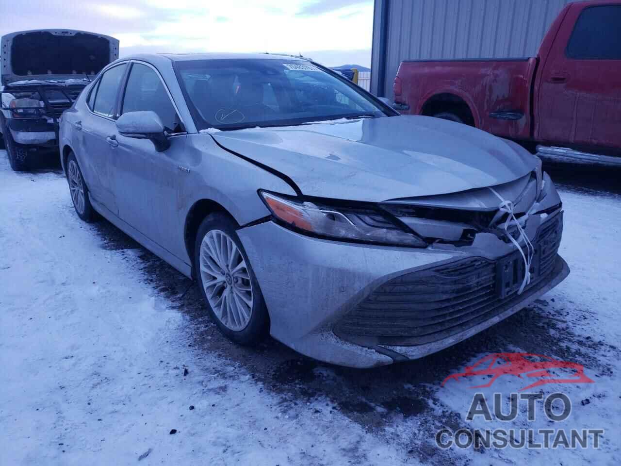 TOYOTA CAMRY 2018 - 4T1B21HK1JU001887
