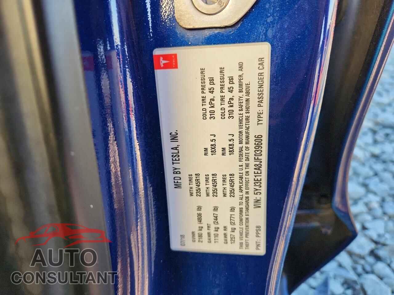 TESLA MODEL 3 2018 - 5YJ3E1EA8JF039606