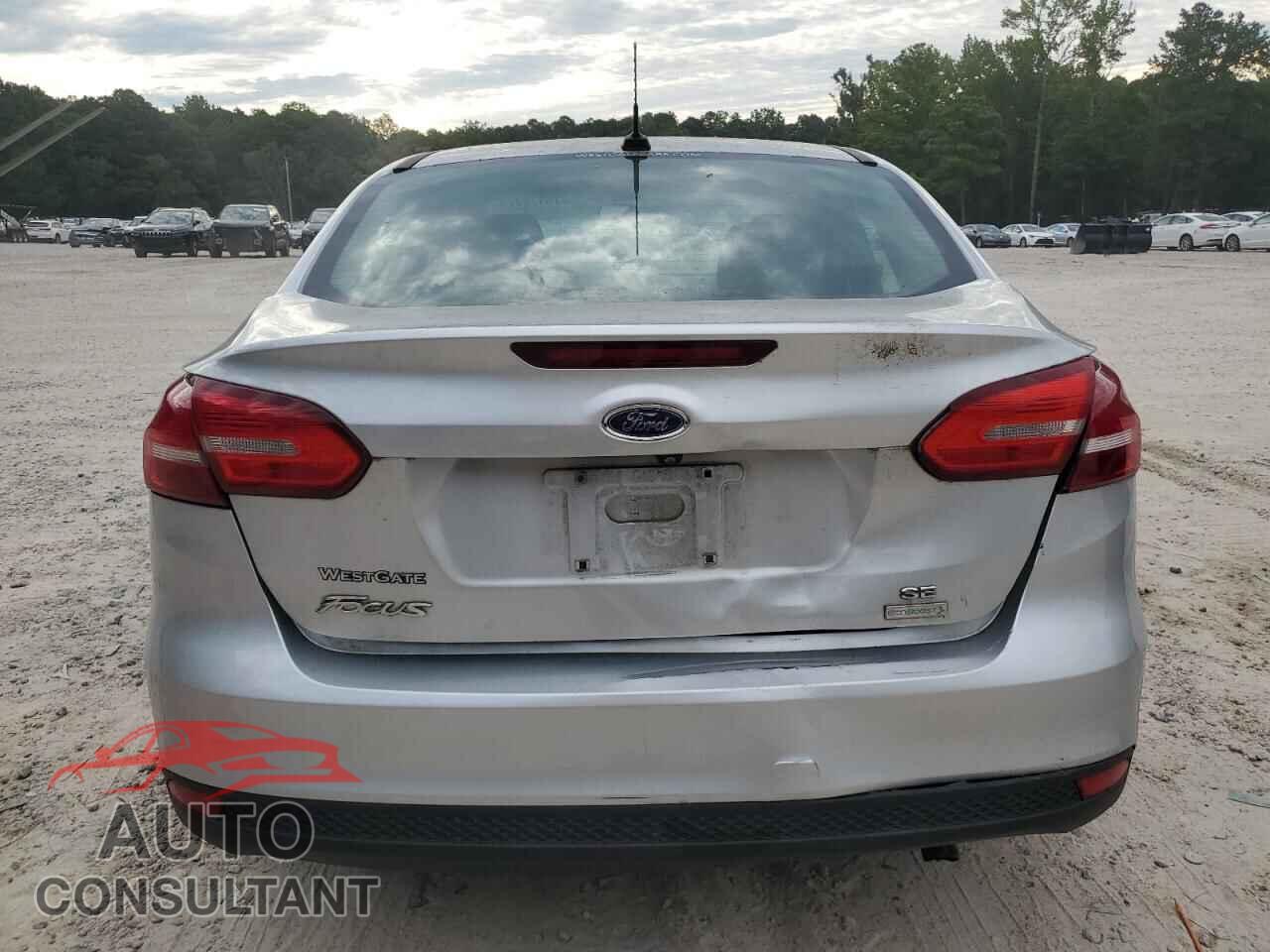 FORD FOCUS 2017 - 1FADP3FE3HL292325