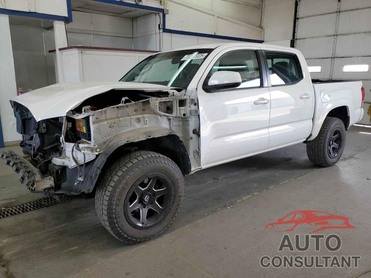 TOYOTA TACOMA 2017 - 3TMCZ5AN1HM044527