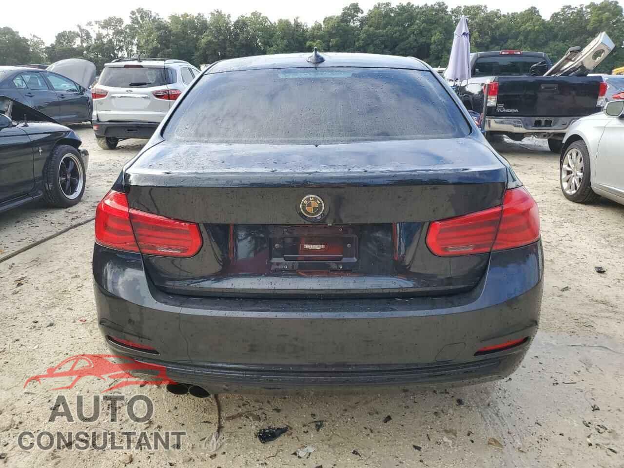 BMW 3 SERIES 2018 - WBA8B9C55JEE80842