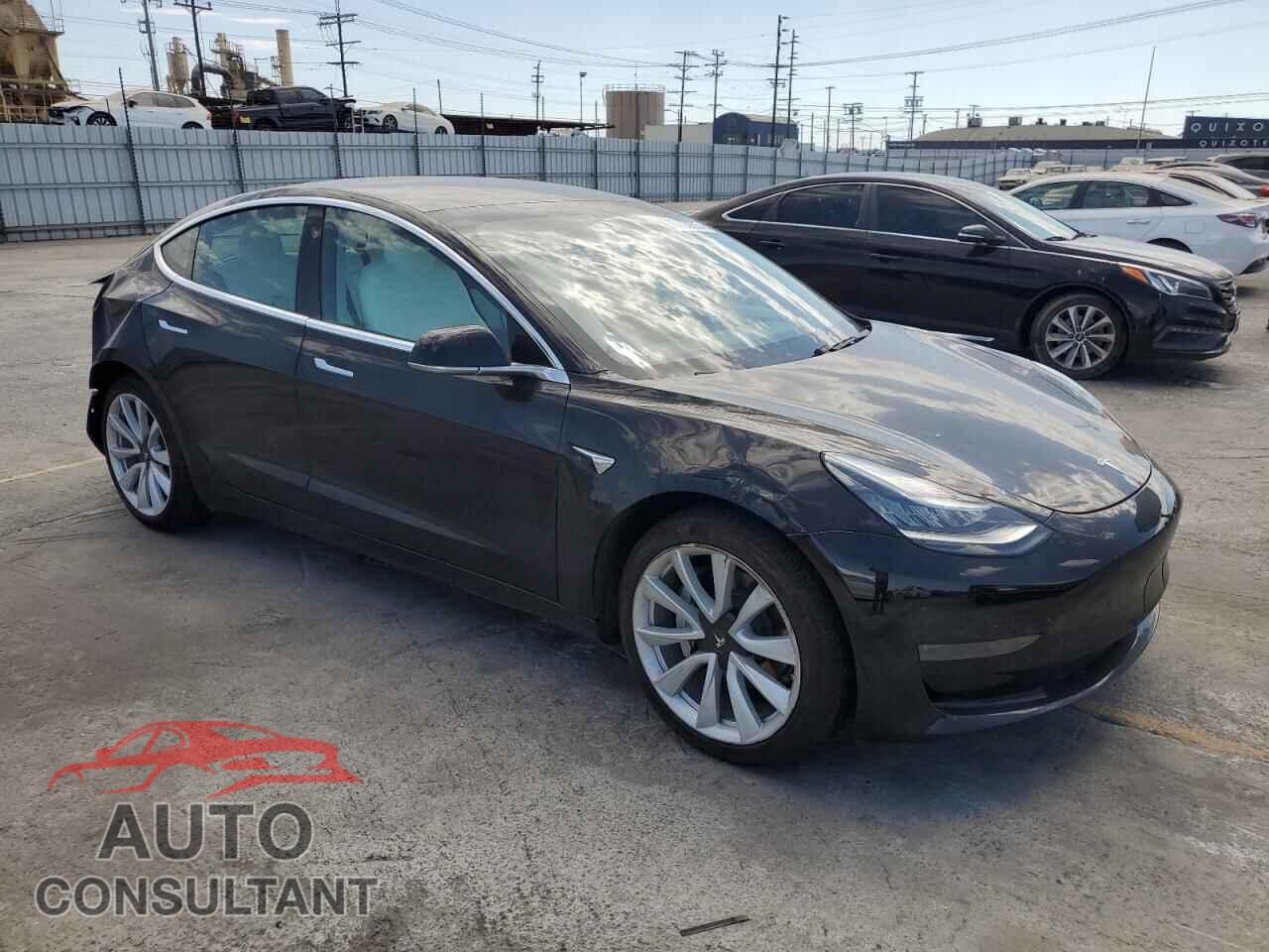 TESLA MODEL 3 2019 - 5YJ3E1EA5KF445215