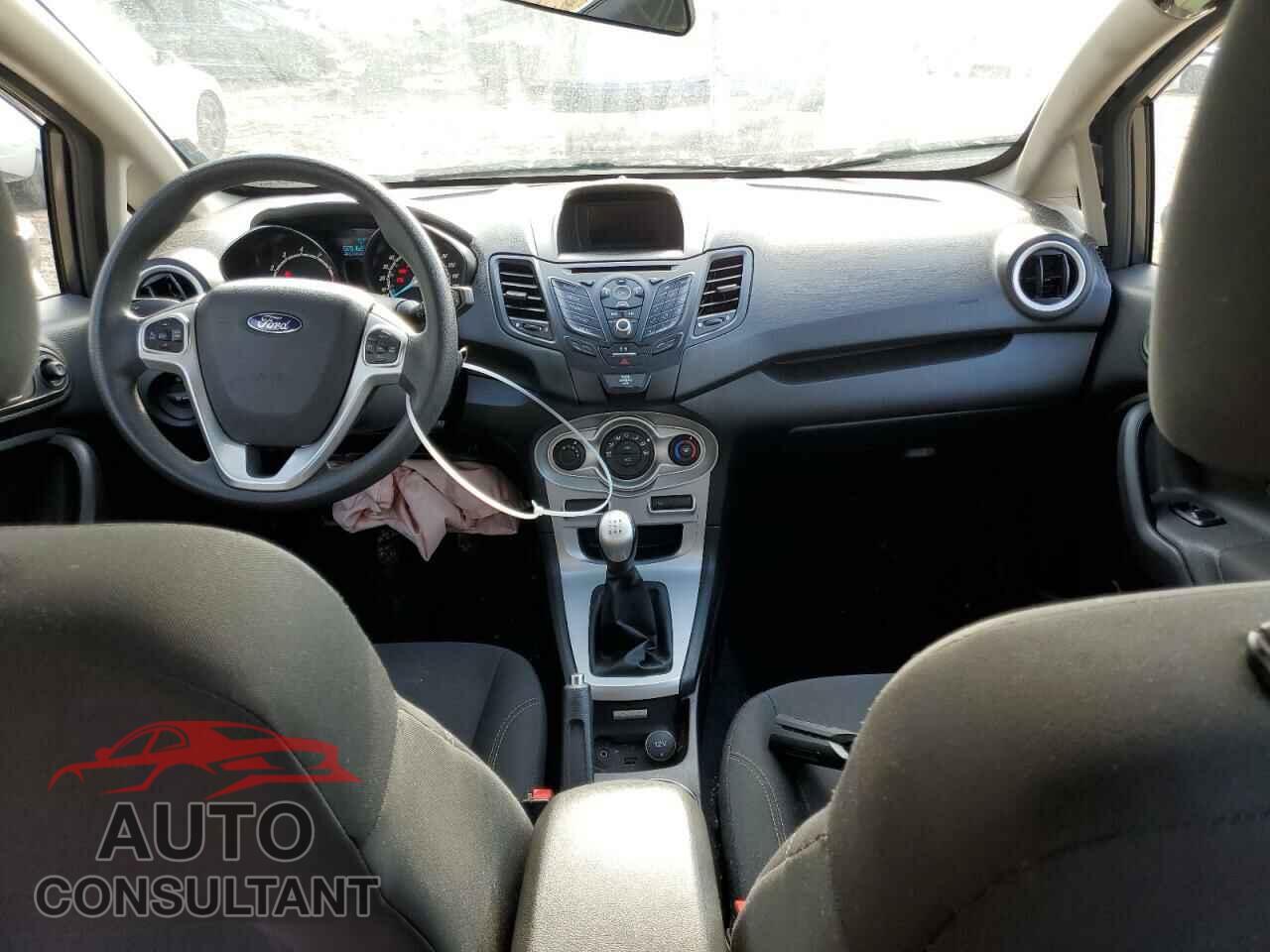 FORD FIESTA 2018 - 3FADP4EJ6JM116507