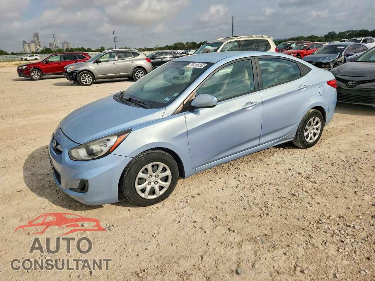 HYUNDAI ACCENT 2013 - KMHCT4AE4DU331647