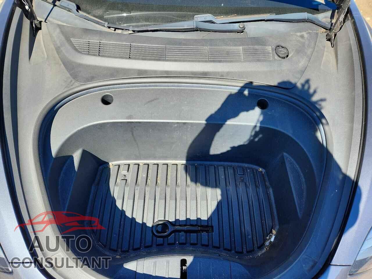 TESLA MODEL 3 2021 - 5YJ3E1EA2MF923271