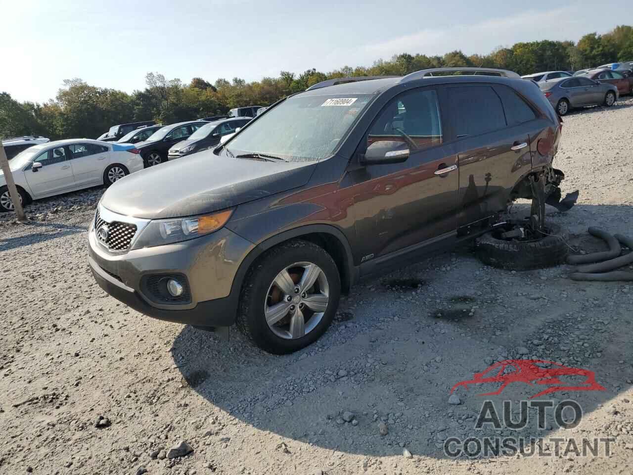 KIA SORENTO 2013 - 5XYKUDA21DG410908