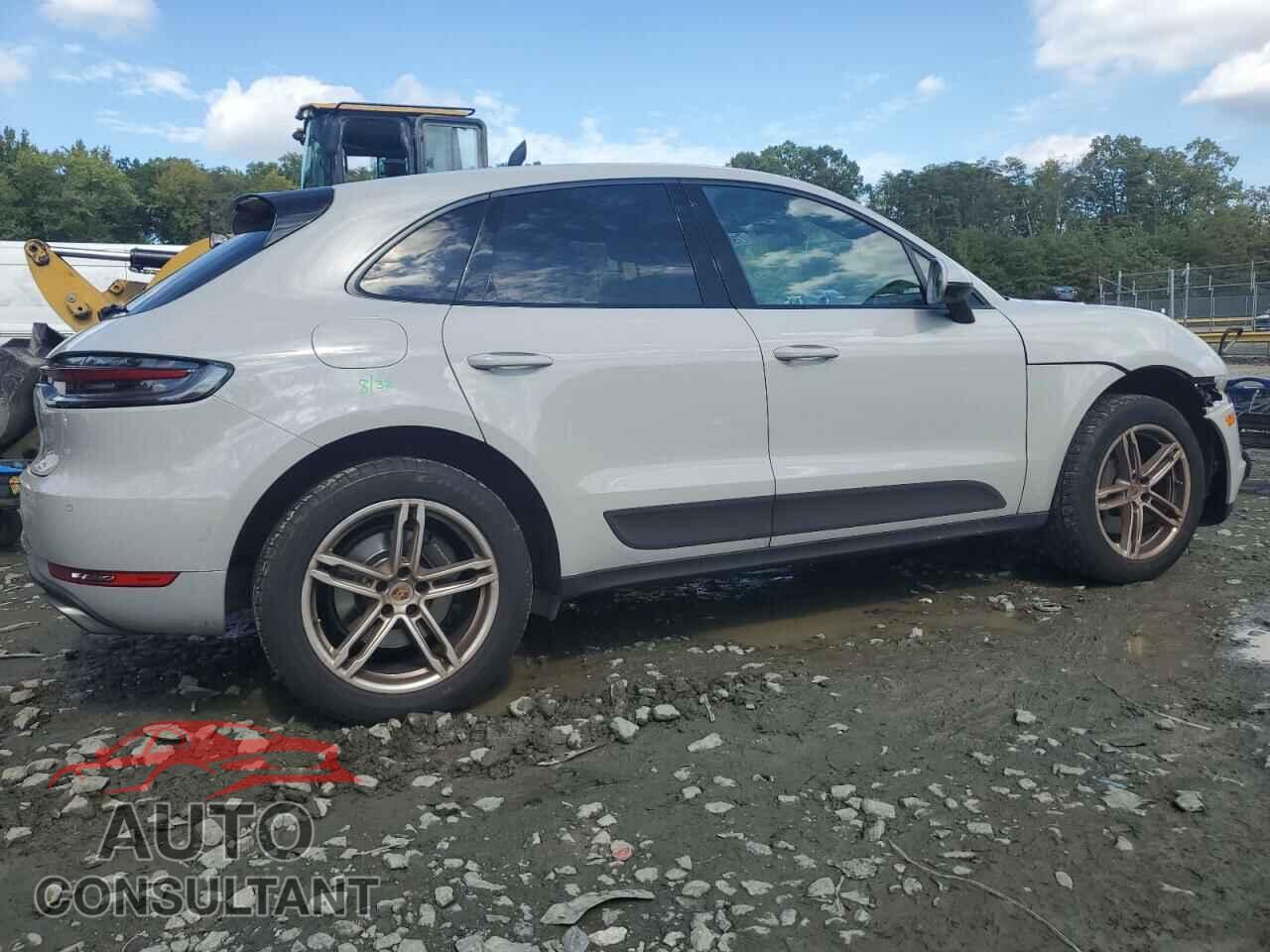 PORSCHE MACAN 2021 - WP1AA2A56MLB00663