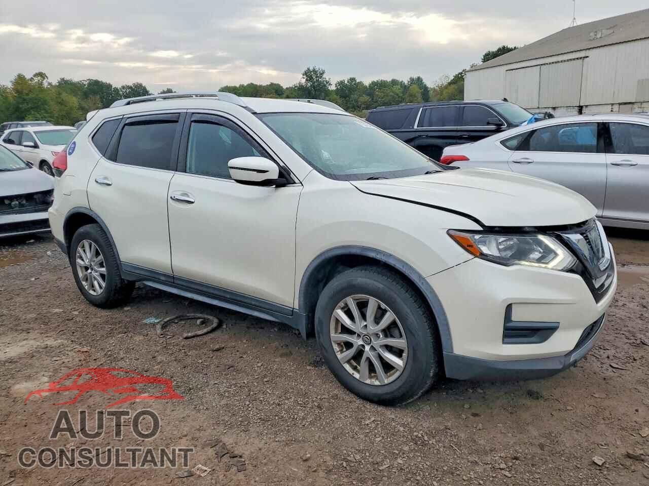 NISSAN ROGUE 2017 - KNMAT2MV5HP604336
