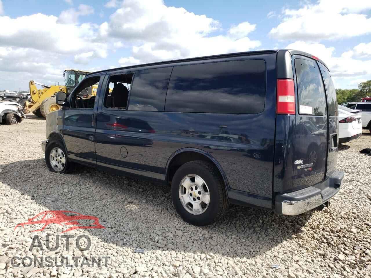 CHEVROLET EXPRESS 2013 - 1GNSHCF48D1108080