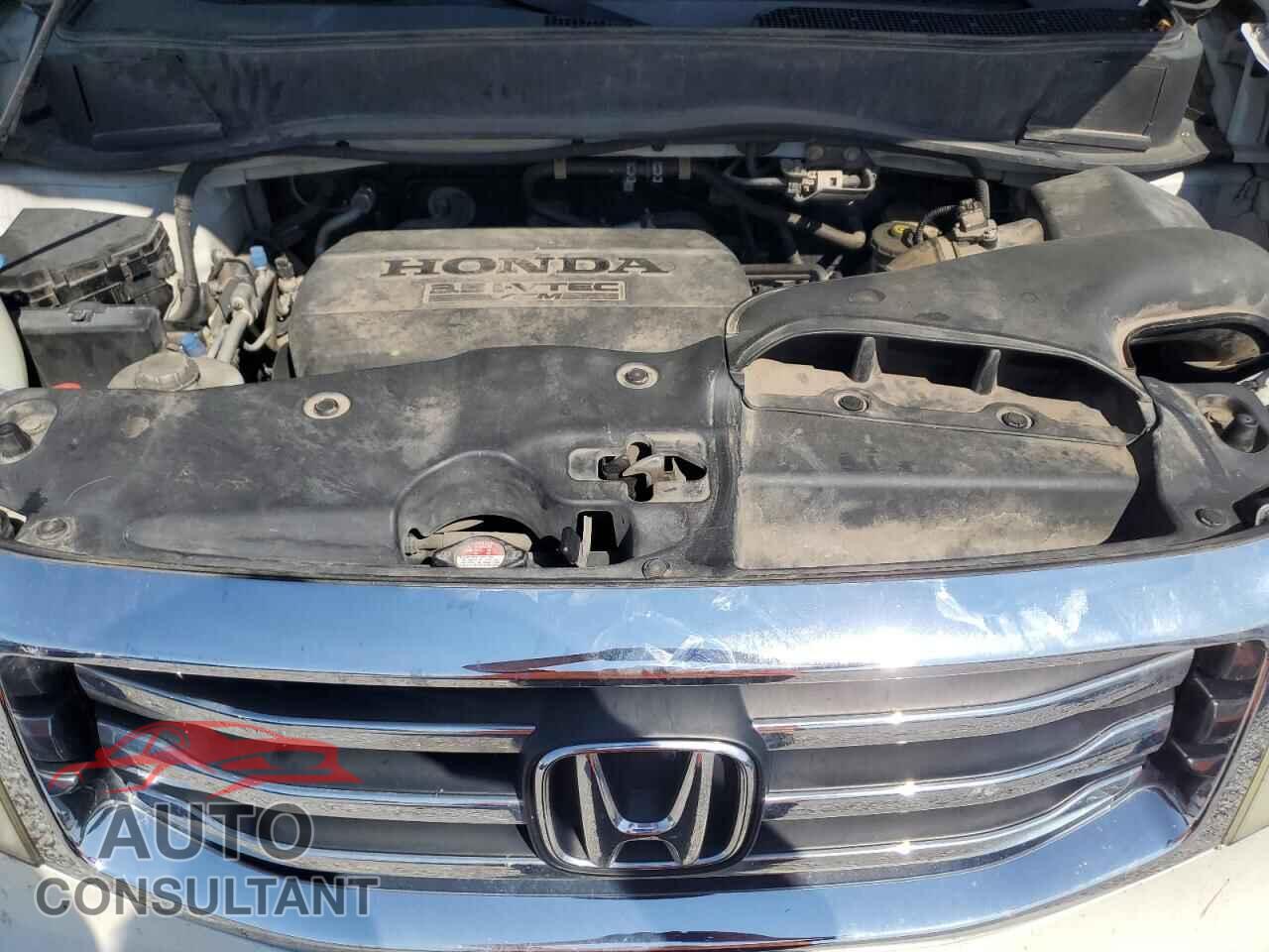 HONDA PILOT 2013 - 5FNYF4H95DB066062