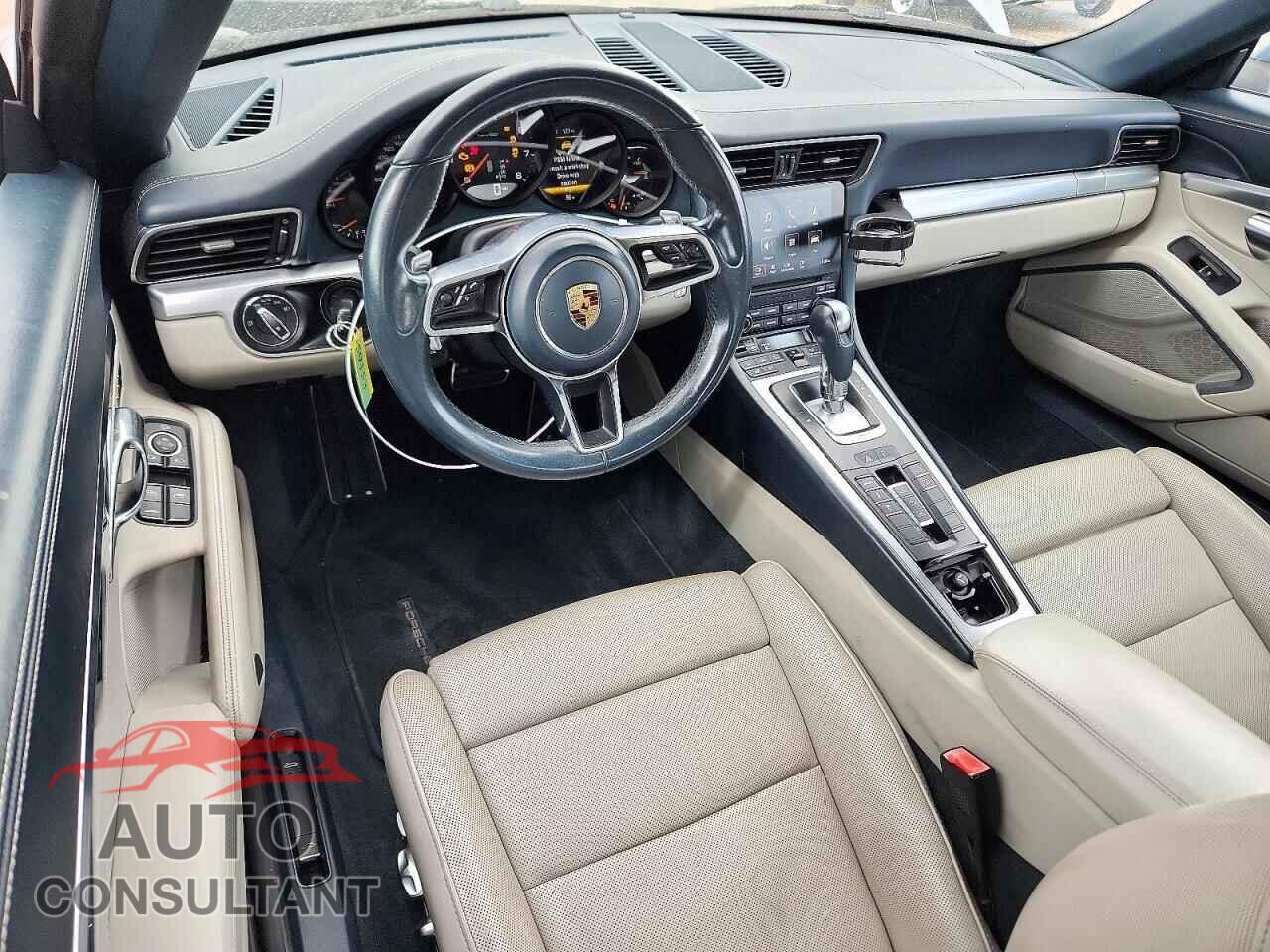 PORSCHE 911 2017 - WP0CA2A9XHS141189
