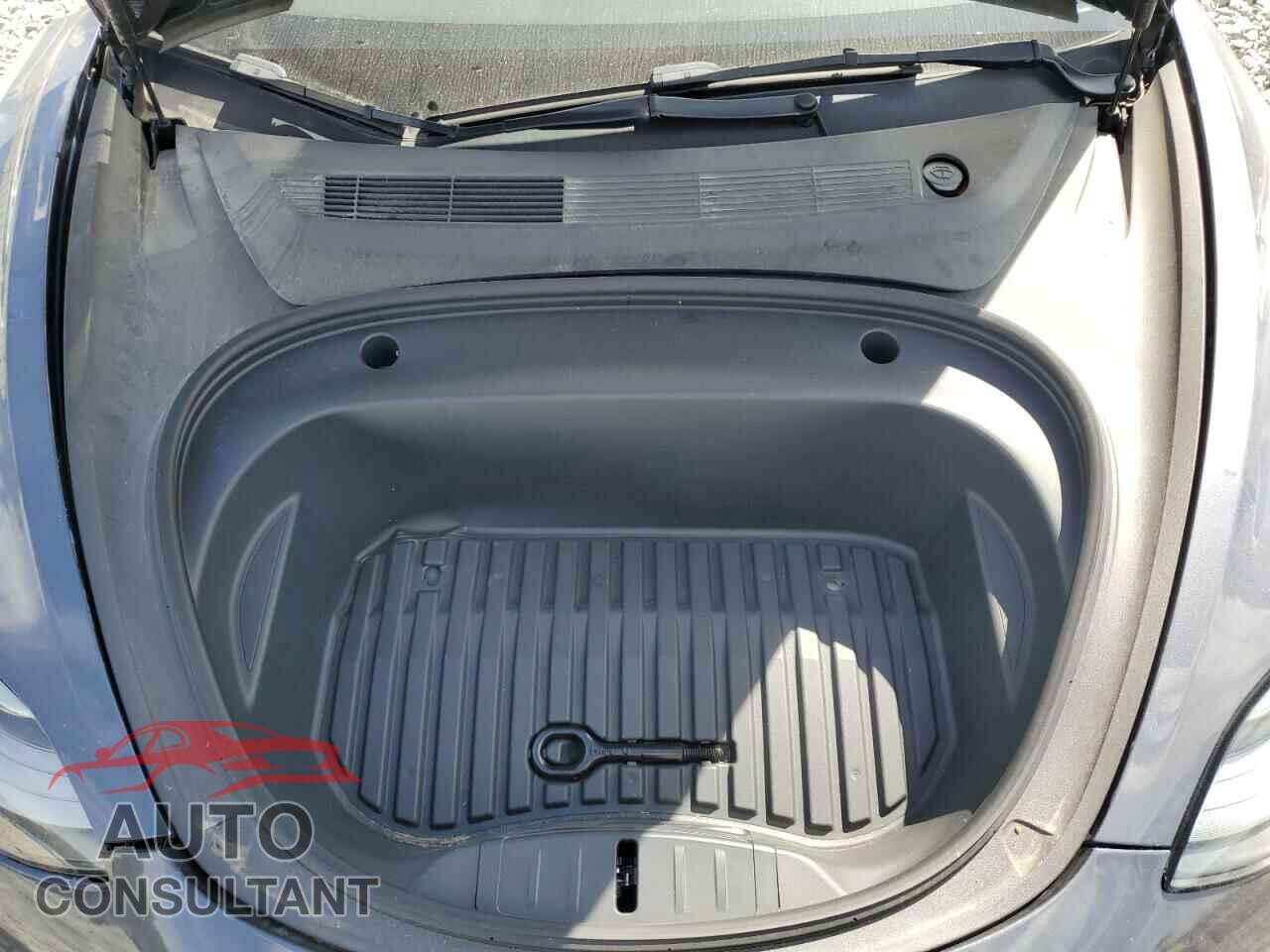 TESLA MODEL 3 2023 - 5YJ3E1EA7PF438516