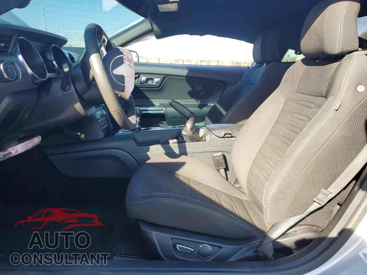 FORD MUSTANG 2017 - 1FA6P8CF6H5272691