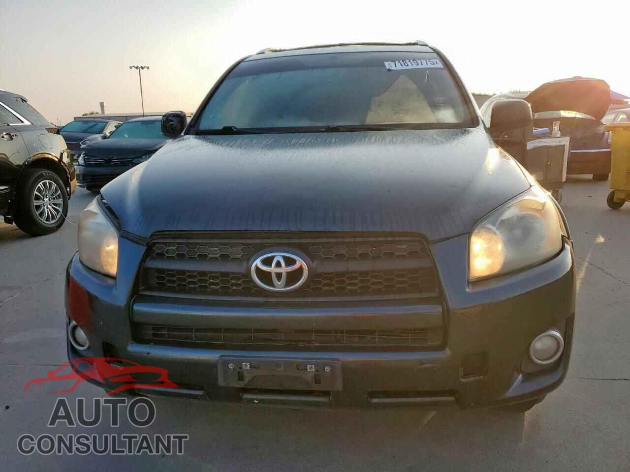 TOYOTA RAV4 2011 - 2T3WF4DV8BW078255