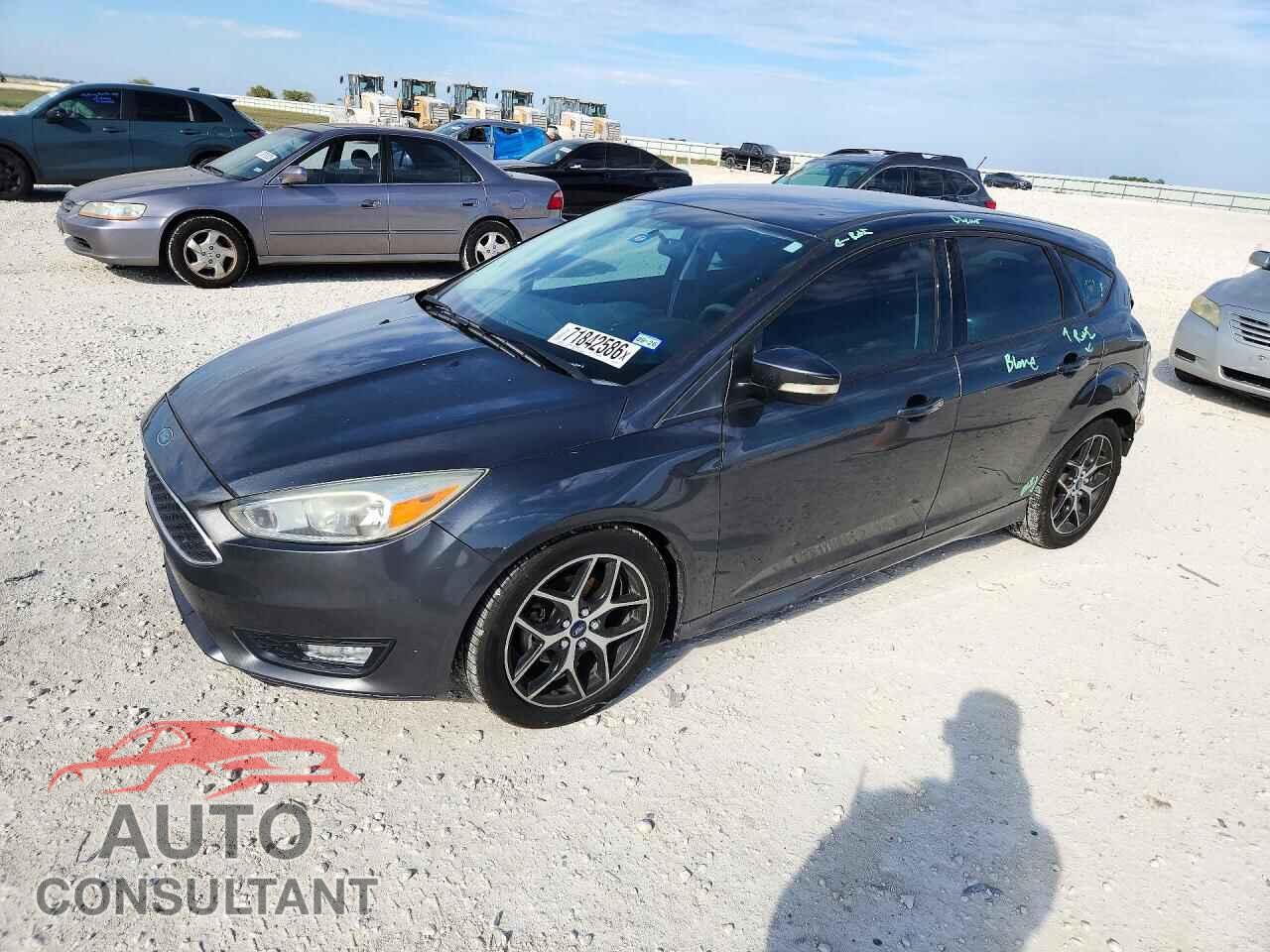FORD FOCUS 2016 - 1FADP3K22GL387288