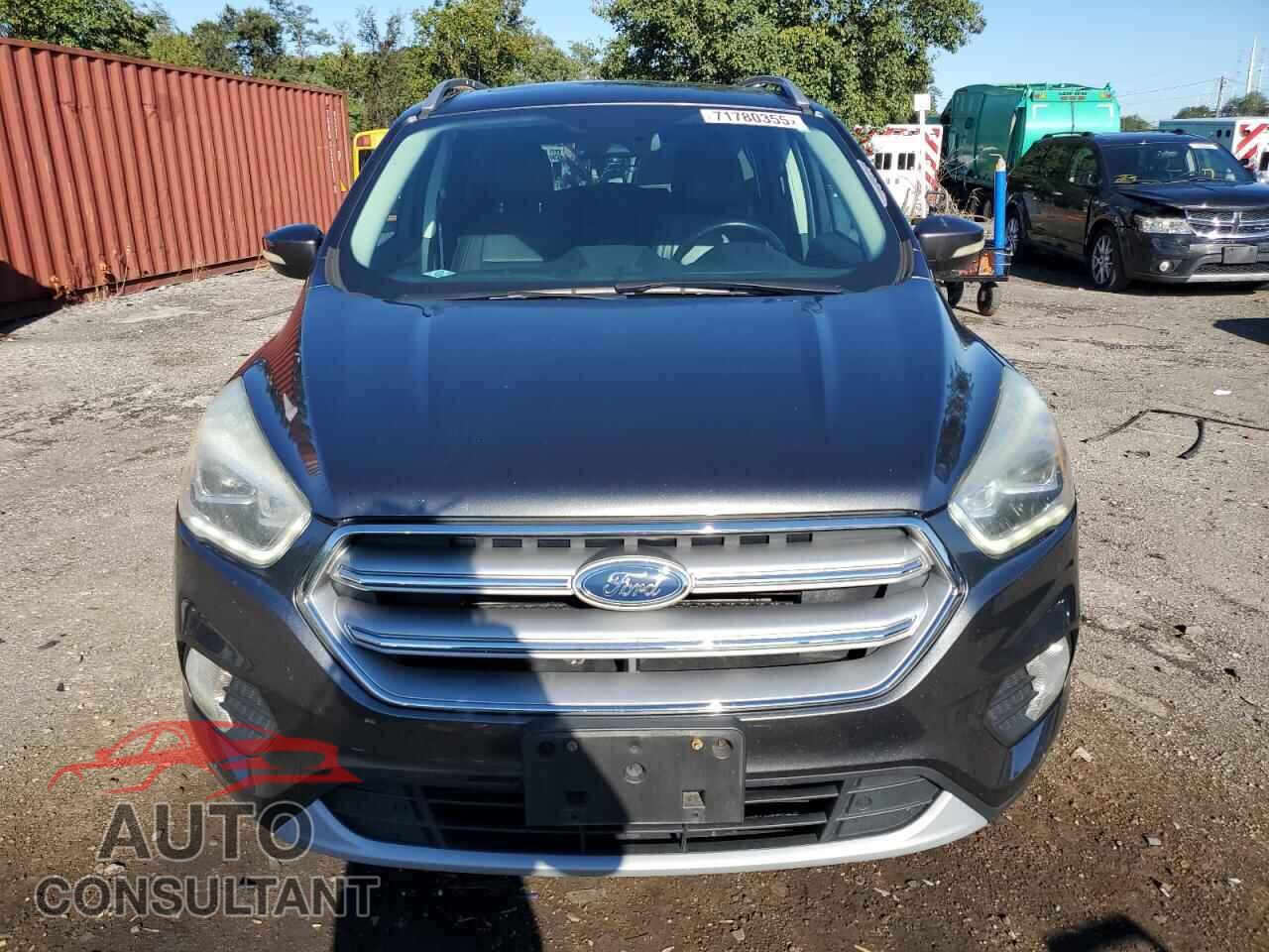 FORD ESCAPE 2017 - 1FMCU9J93HUC73615