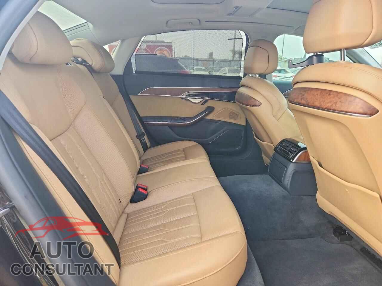 AUDI A8 2019 - WAU8DAF86KN011887