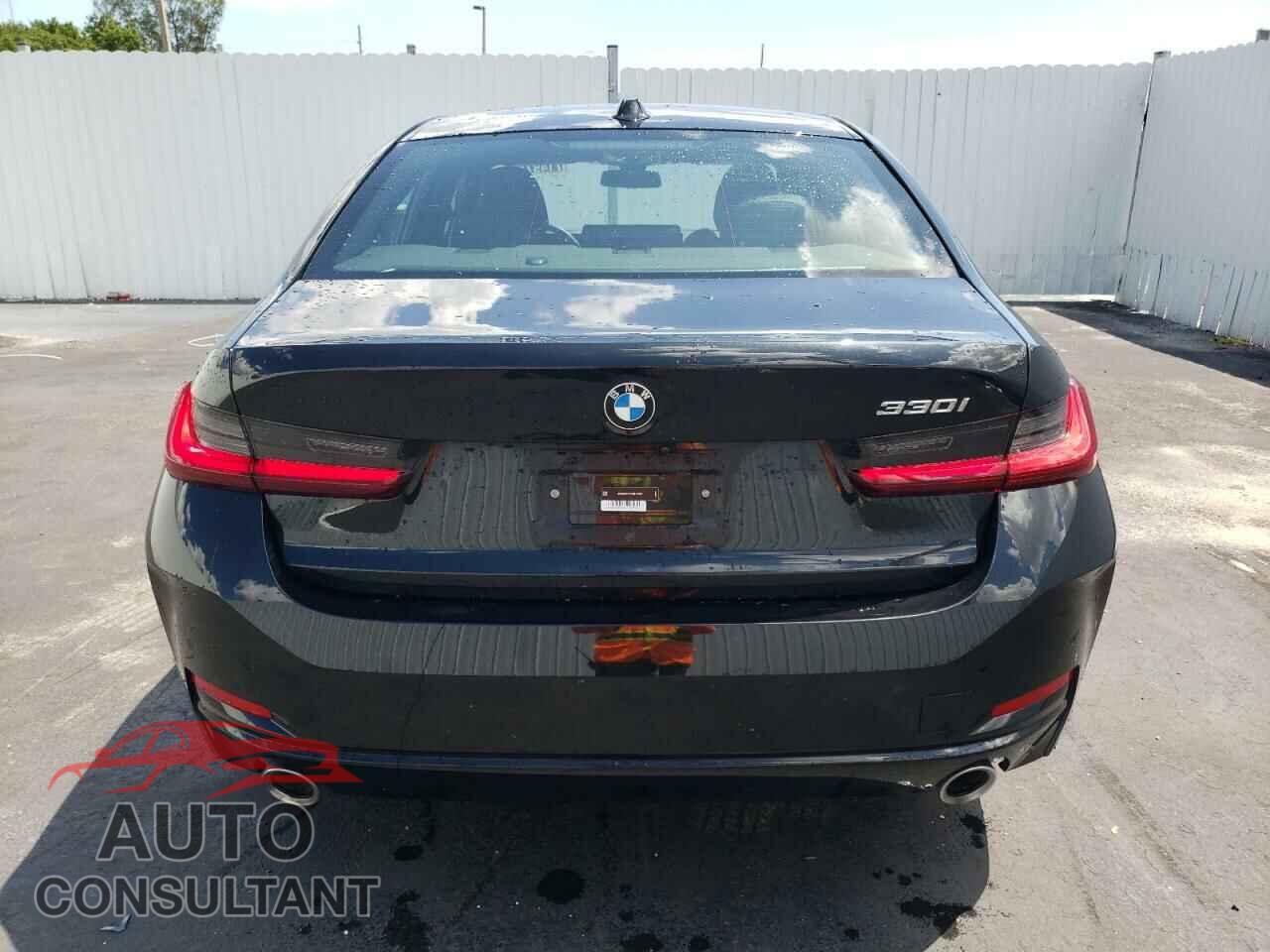BMW 3 SERIES 2024 - 3MW69FF04R8E14084