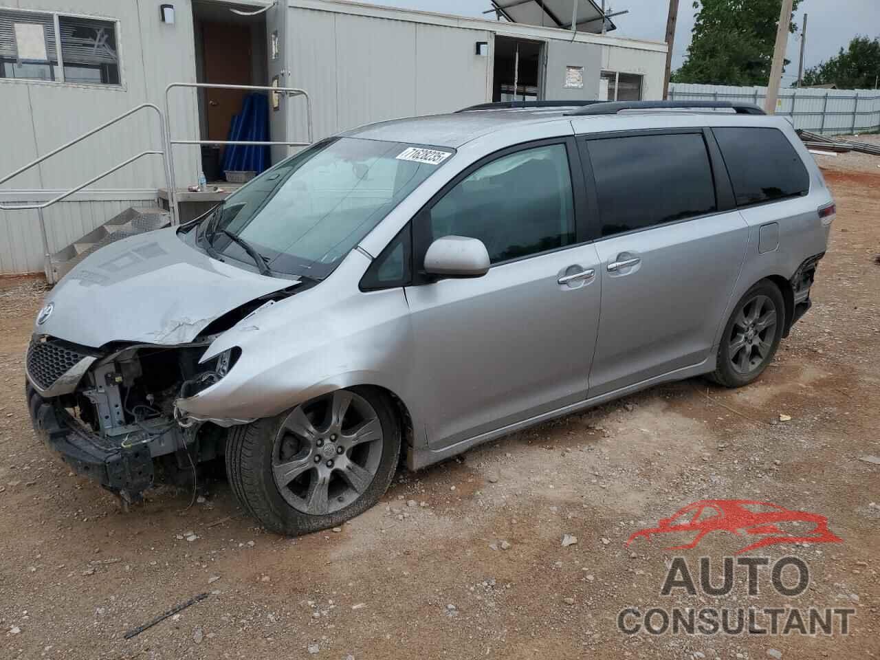 TOYOTA SIENNA 2015 - 5TDXK3DC1FS676087