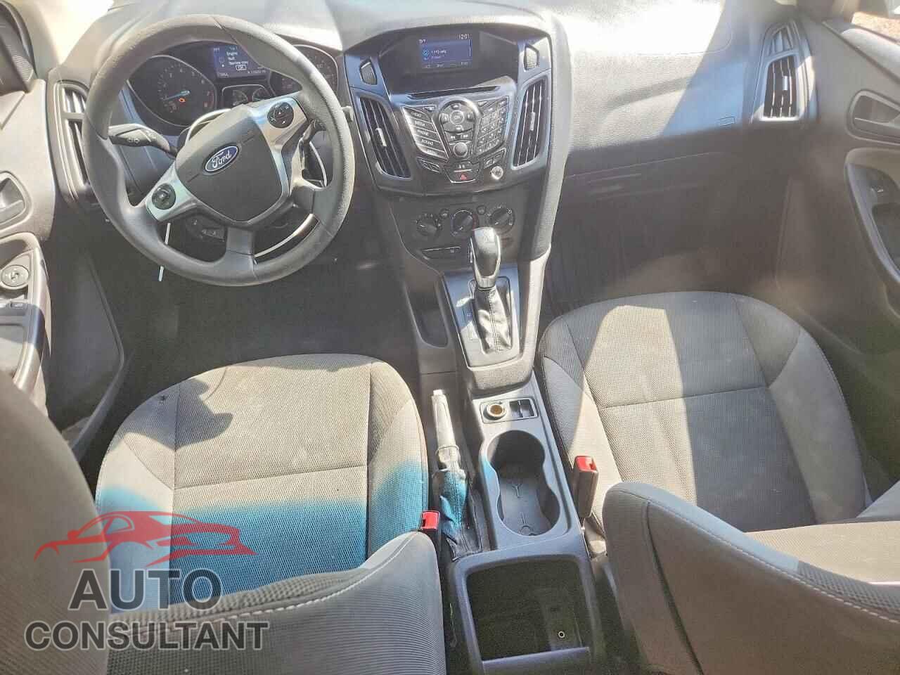 FORD FOCUS 2014 - 1FADP3E22EL357328