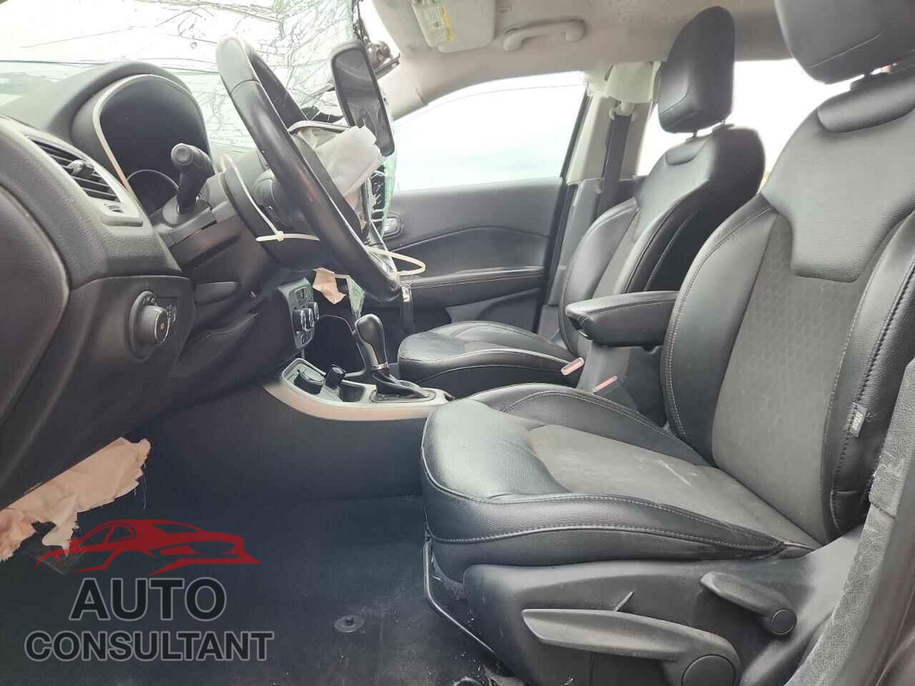 JEEP COMPASS 2018 - 3C4NJDBB0JT284792
