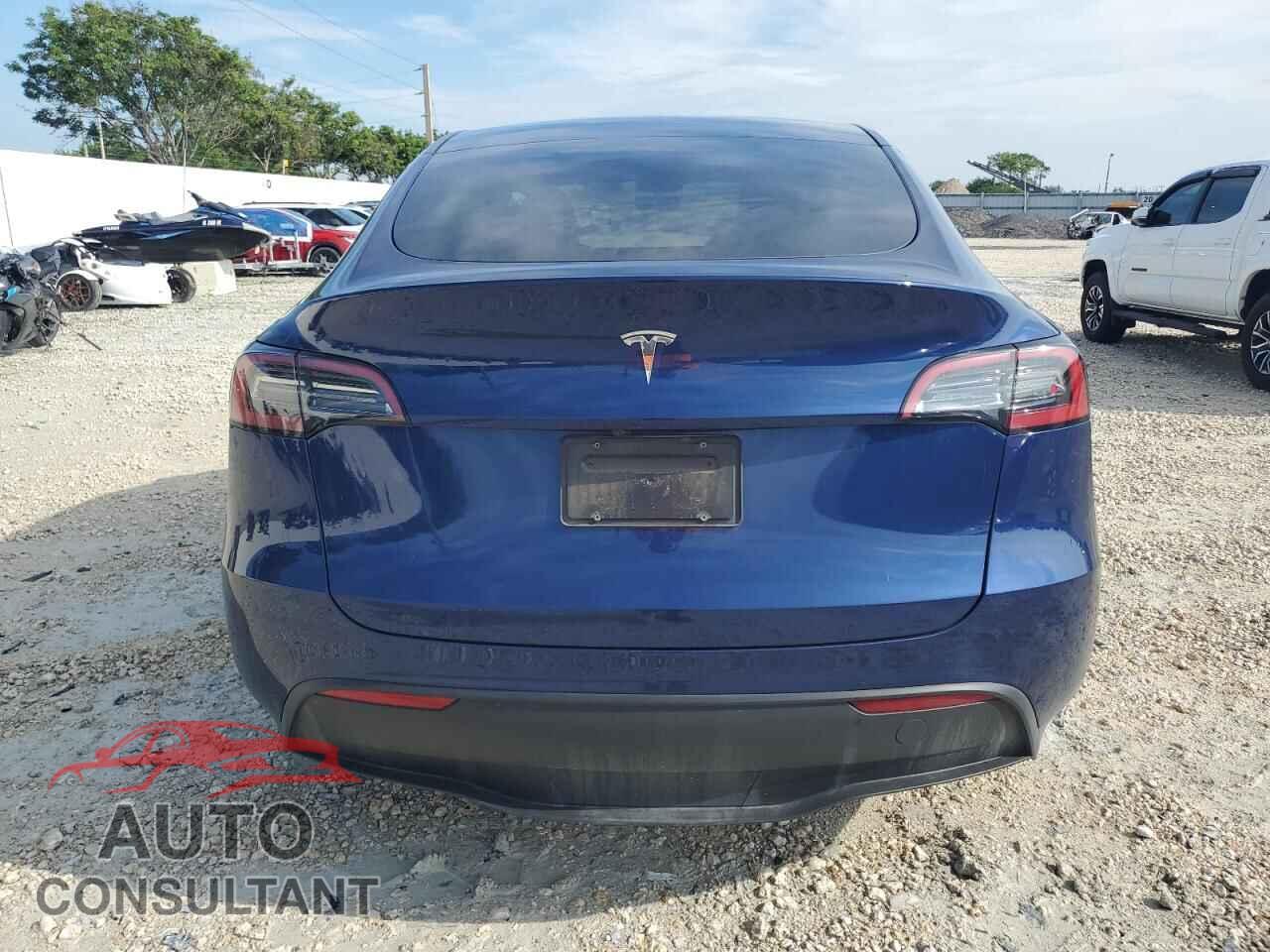 TESLA MODEL Y 2024 - 7SAYGDED4RF073603