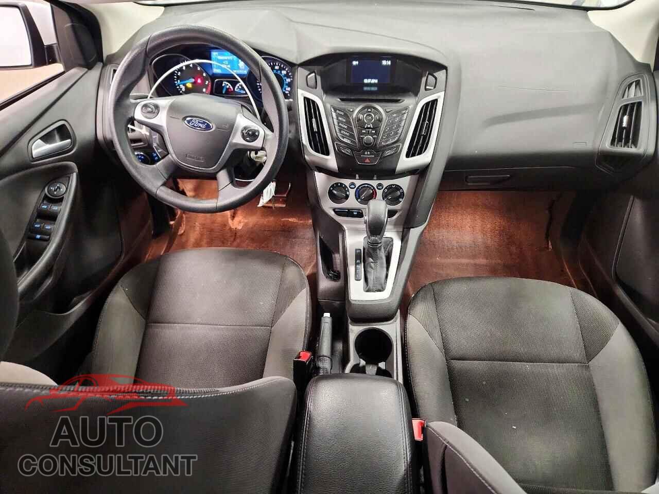 FORD FOCUS 2014 - 1FADP3F29EL299989