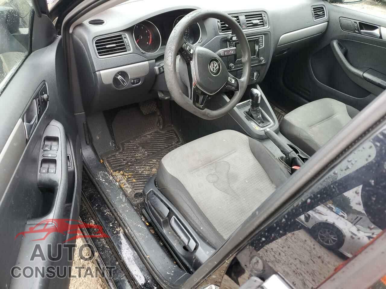 VOLKSWAGEN JETTA 2017 - 3VW2B7AJ3HM355186
