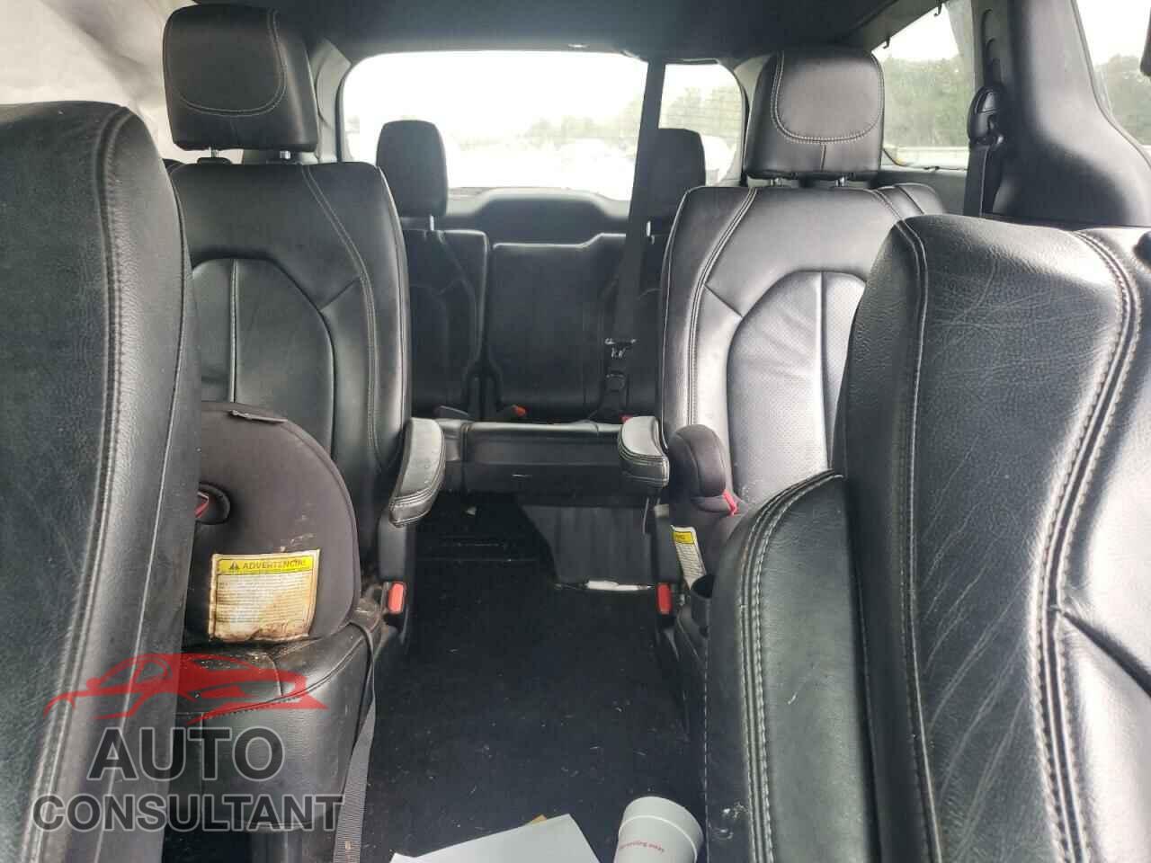 CHRYSLER PACIFICA 2018 - 2C4RC1BG1JR227056