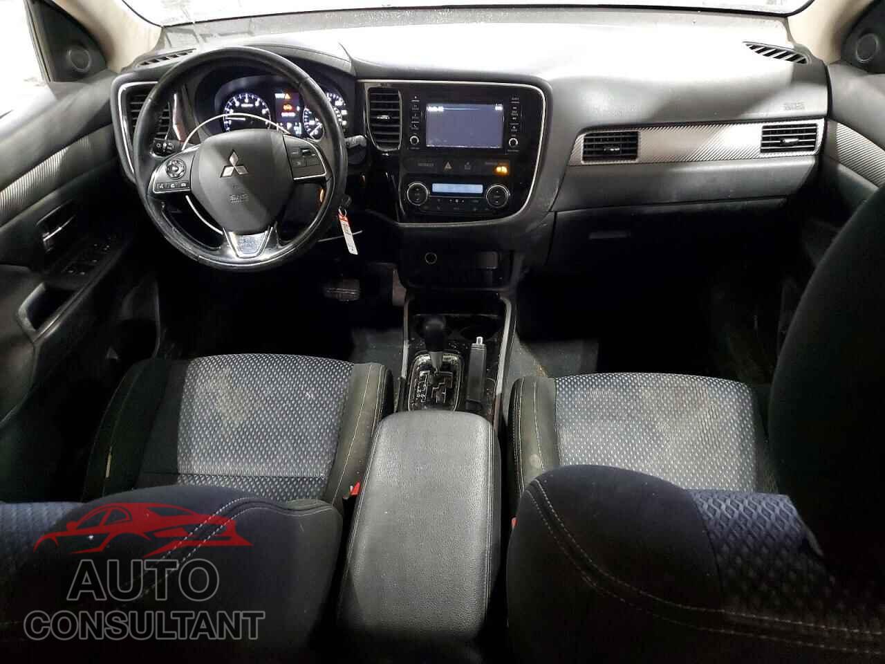 MITSUBISHI OUTLANDER 2017 - JA4AZ2A33HZ000963