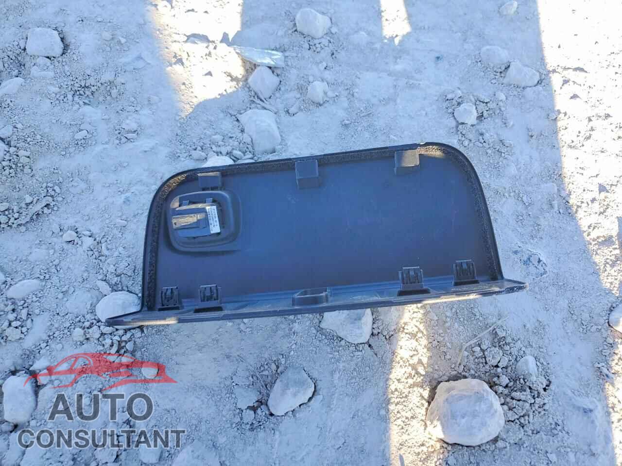 TESLA MODEL 3 2023 - 5YJ3E1EA3PF486871
