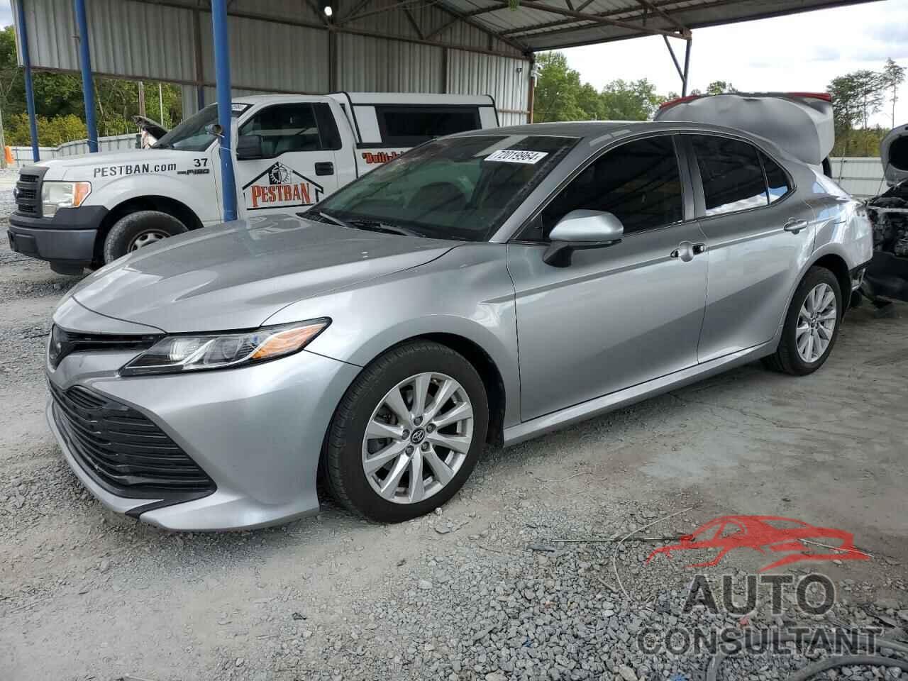 TOYOTA CAMRY 2018 - 4T1B11HK2JU585820