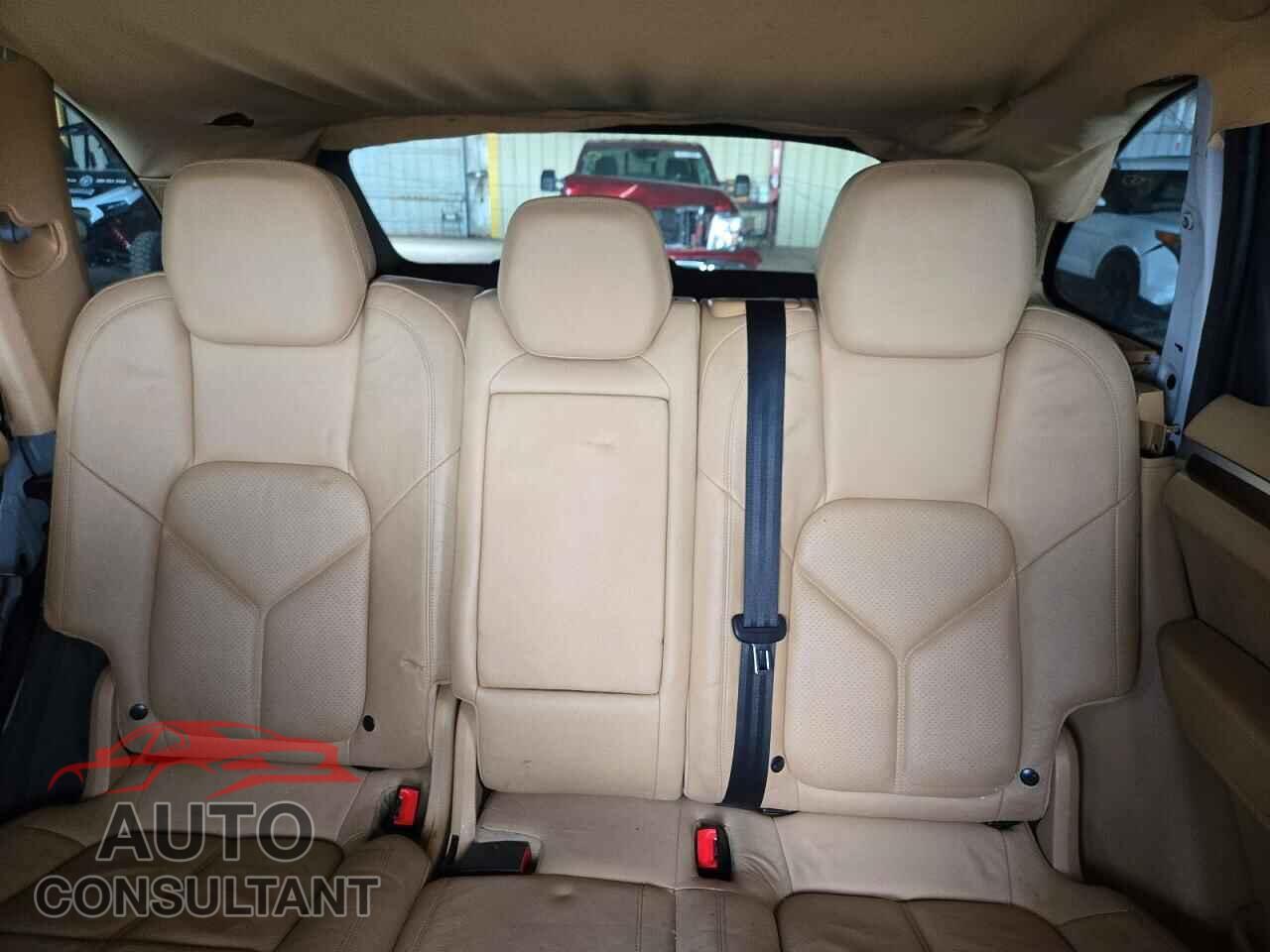 PORSCHE CAYENNE 2012 - WP1AA2A27CLA06408