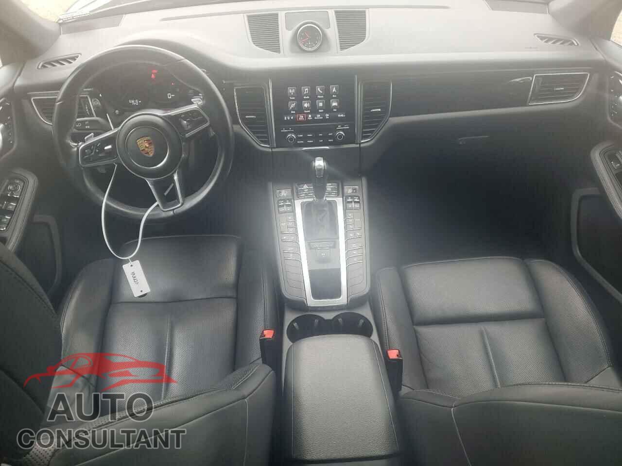 PORSCHE MACAN 2018 - WP1AA2A56JLB01212