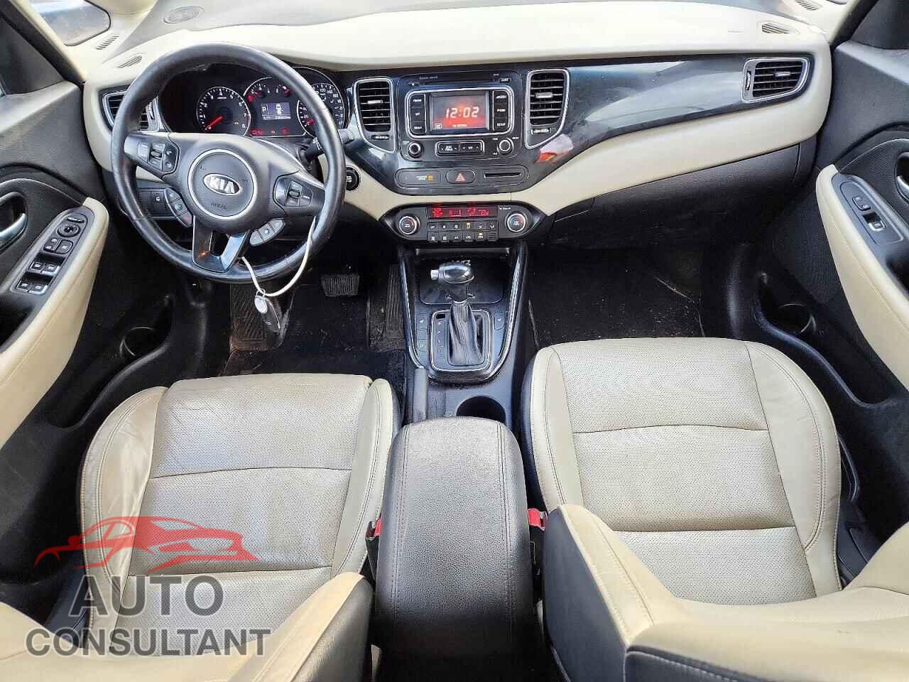 KIA RONDO 2015 - KNAHU8A38F7122276