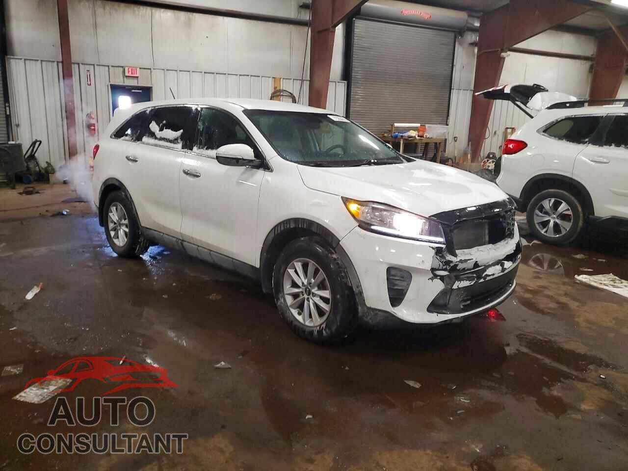 KIA SORENTO 2019 - 5XYPG4A3XKG543203
