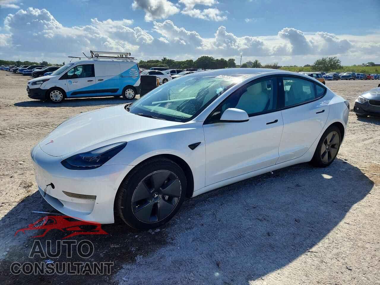 TESLA MODEL 3 2022 - 5YJ3E1EA2NF233277