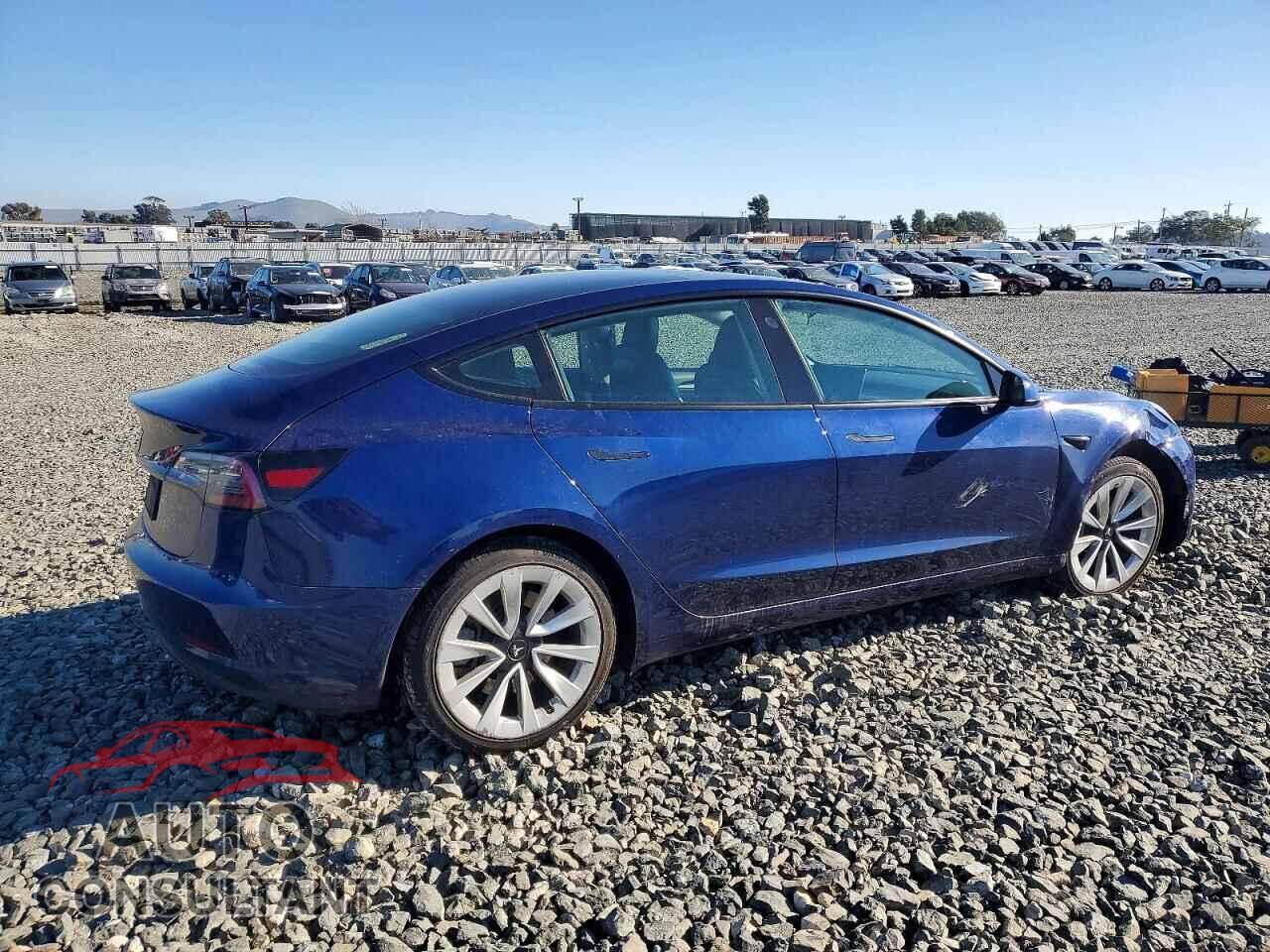 TESLA MODEL 3 2023 - 5YJ3E1EA5PF447523
