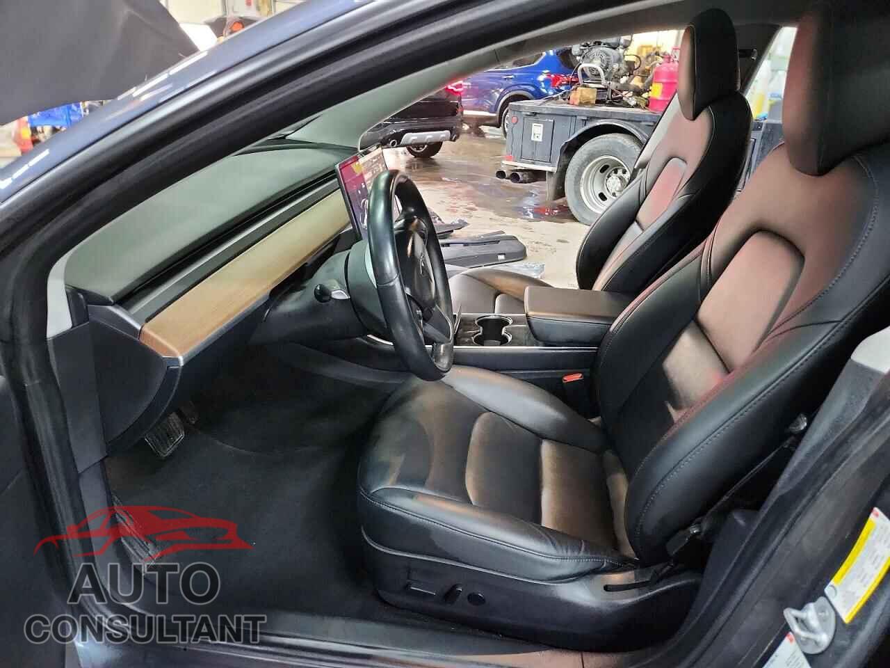 TESLA MODEL 3 2018 - 5YJ3E1EB4JF128548